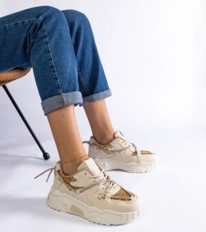 D/CEO White trainers Justar