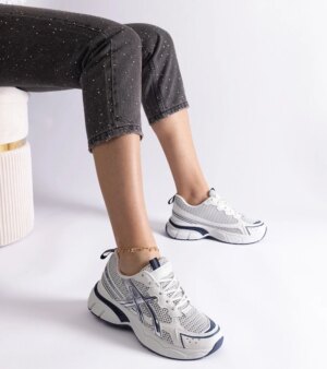 D/CEO White trainers Justar