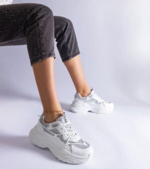 D/CEO White trainers Justar