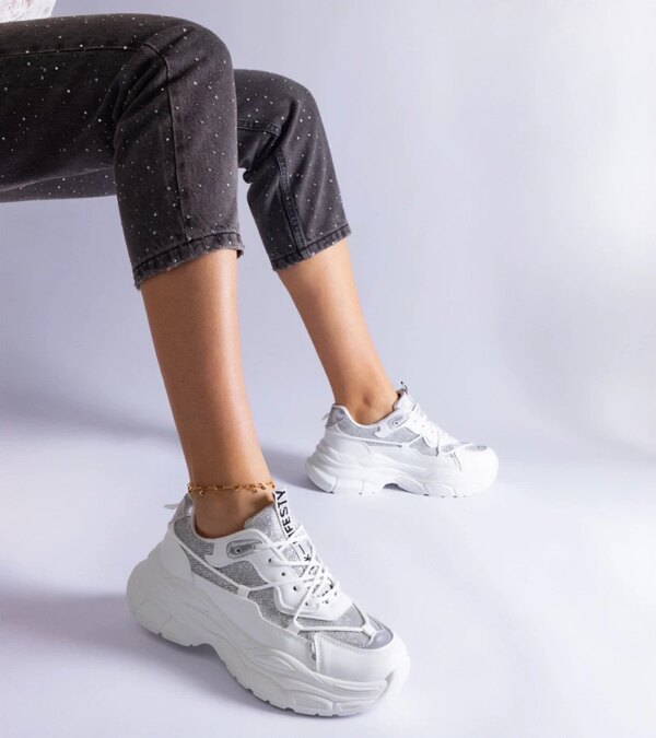 D/CEO White trainers Justar
