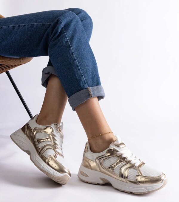 D/CEO White trainers Justar