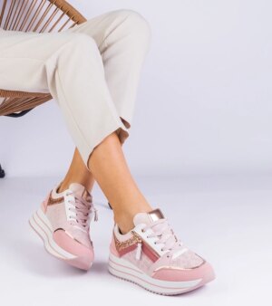 D/CEO White trainers Justar