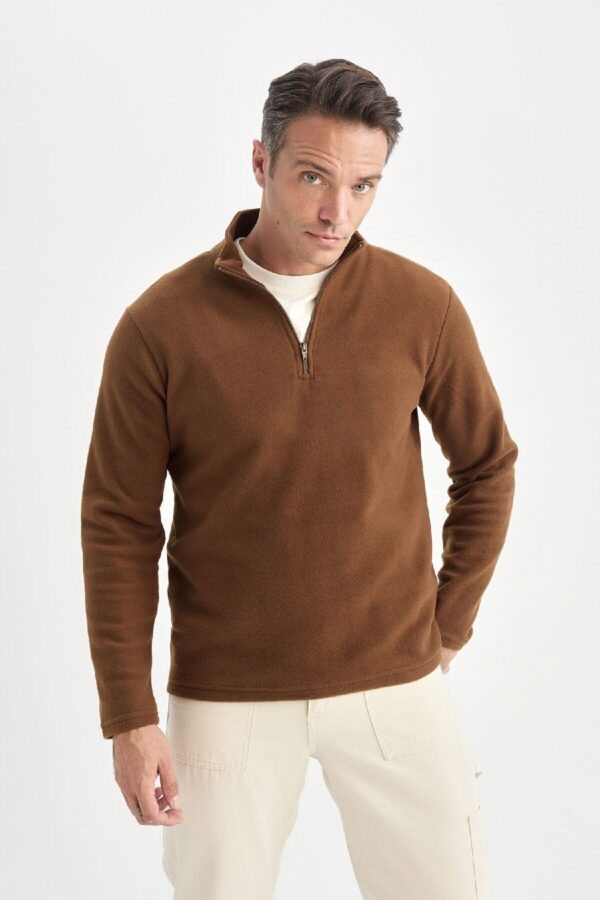 DEFACTO Brown Non-Pilling Cold-Proof Regular Fit Stand-Up Collar Zippered Polar Fleece Sweatshirt