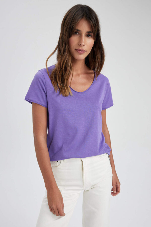 DEFACTO Regular Fit V Neck Short Sleeve T-Shirt