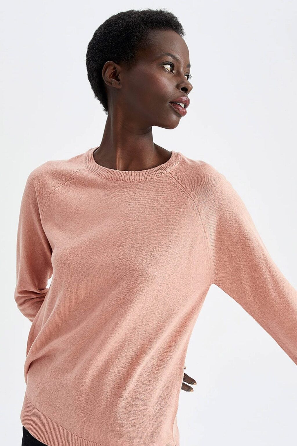 DEFACTO Relax Fit Crew Neck Cashmere Textured Extra Soft Basic Sweater I6913az22wn