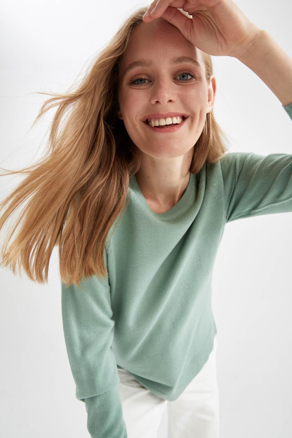 DEFACTO Relax Fit Crew Neck Knitwear Sweater I6913az22wn