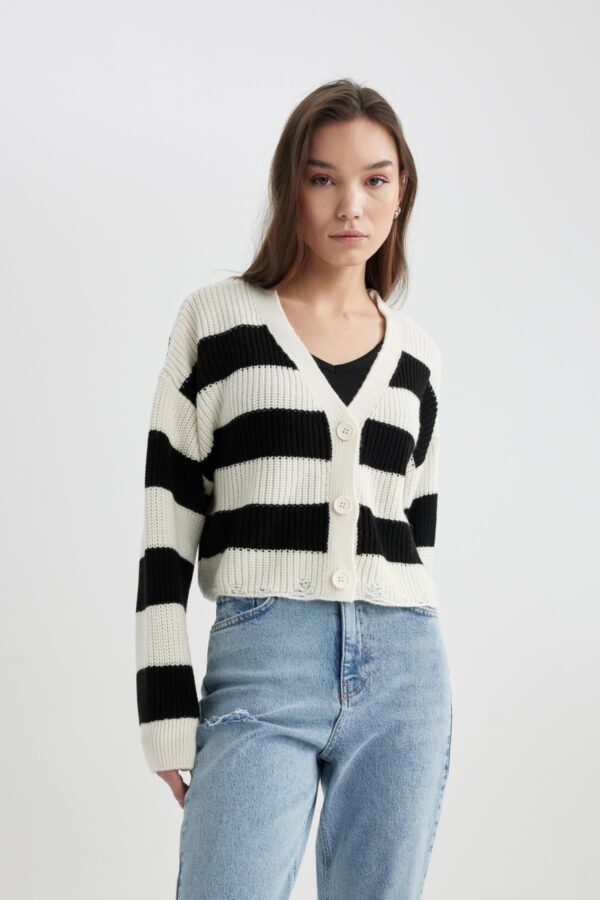 DEFACTO Relax Fit Striped V-Neck Knitwear Cardigan