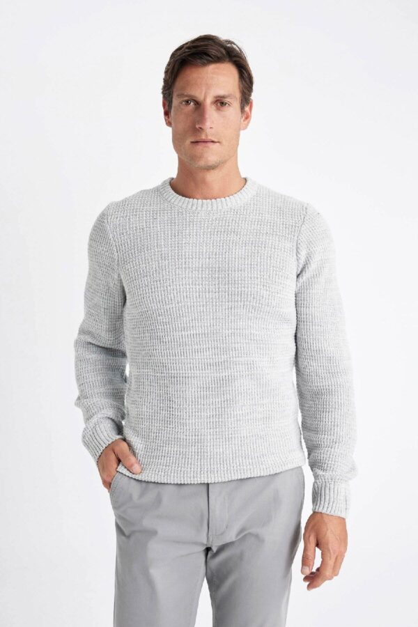 DEFACTO Standard Fit Crew Neck Knitwear Sweater