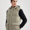 DEFACTO Water Repellent Regular Fit Detachable Hooded Zippered Pocket Puffer Vest