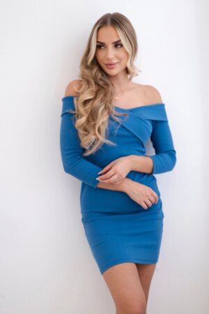 Dress equipped with denim with a V-neck