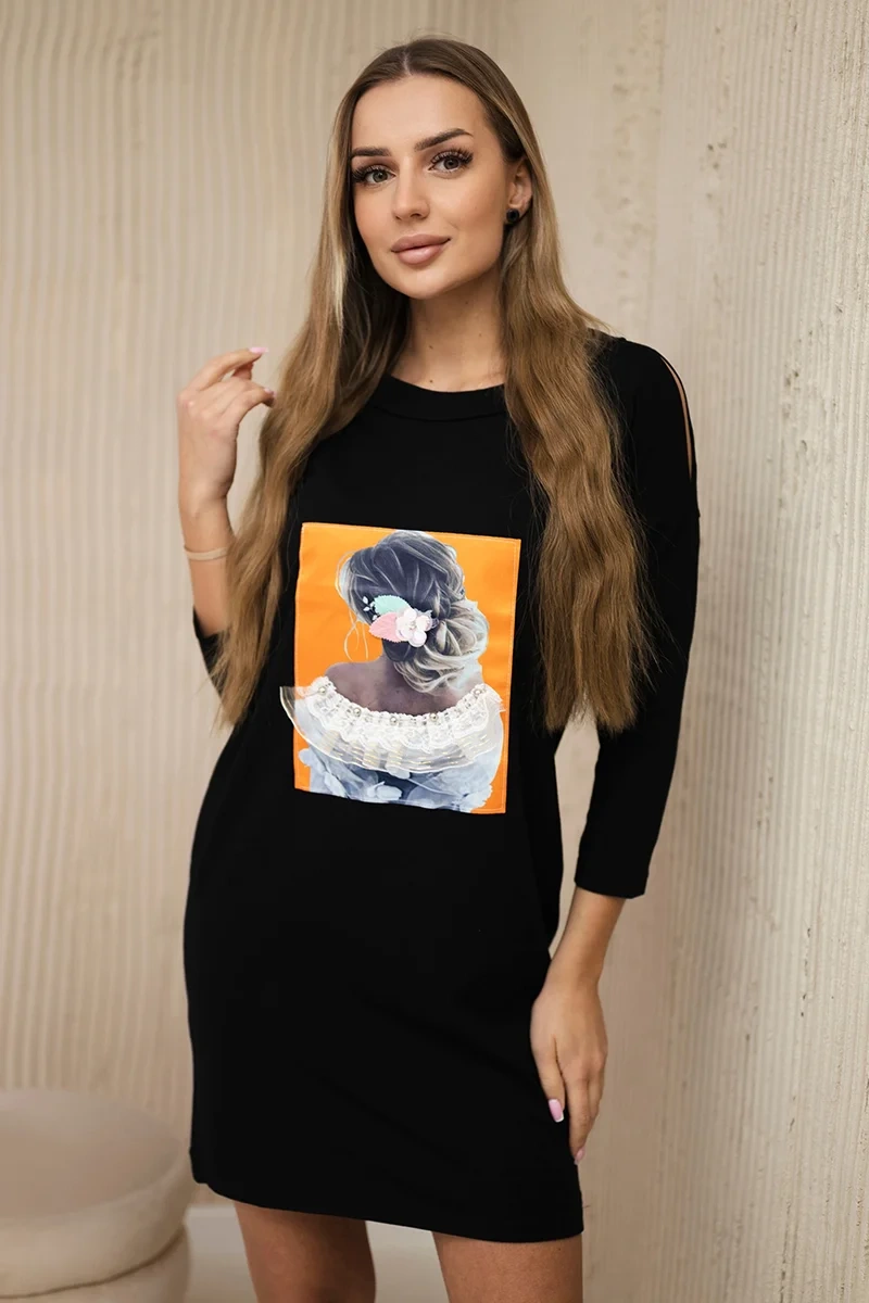 Dress with 3D graphics