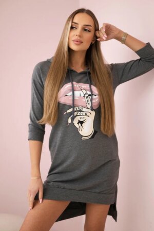 Dress with a longer back and a colorful graphite print