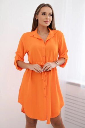 Dress with buttons and binding at the waist in orange color
