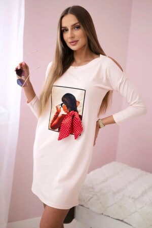 Dress with graphics and bow in polka dot 3D powder pink