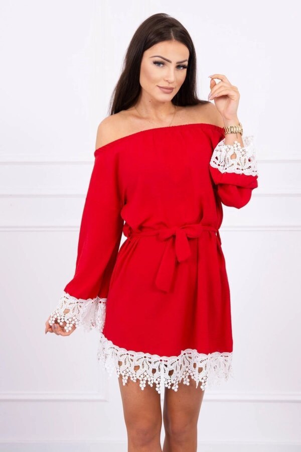 Dress with lace with waist tie red