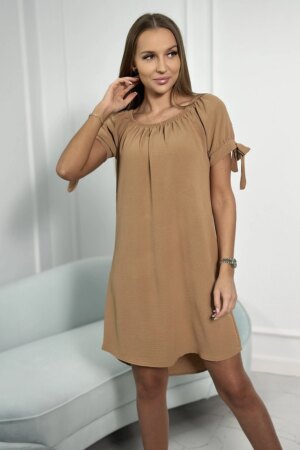 Dress with tie on the sleeves camel