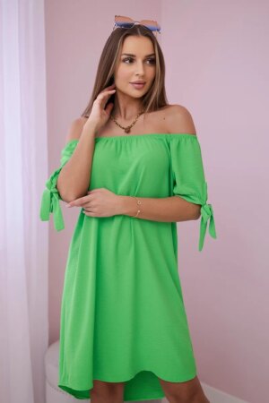 Dress with tie on the sleeves light green