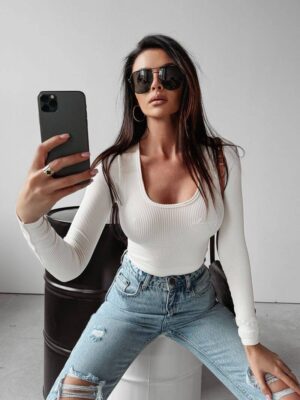 Ecru blouse JAIDA 2023 OLAVOGA Ecru blouse JAIDA 2023 OLAVOGA