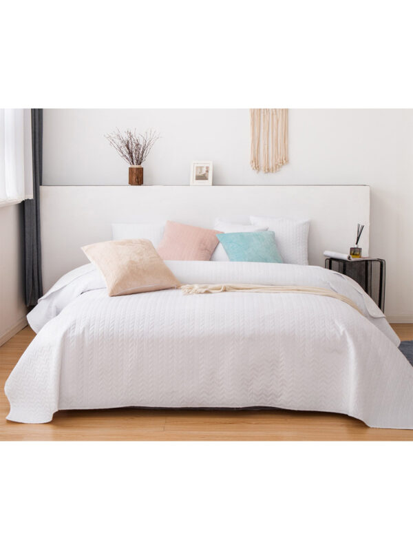 Edoti Quilted bedspread Moxie