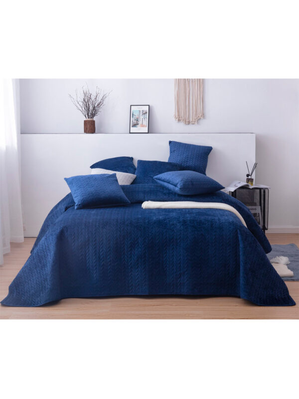Edoti Quilted bedspread Moxie
