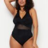Egyrészes női fürdőruha Trendyol TBBSS23AM00037/Black