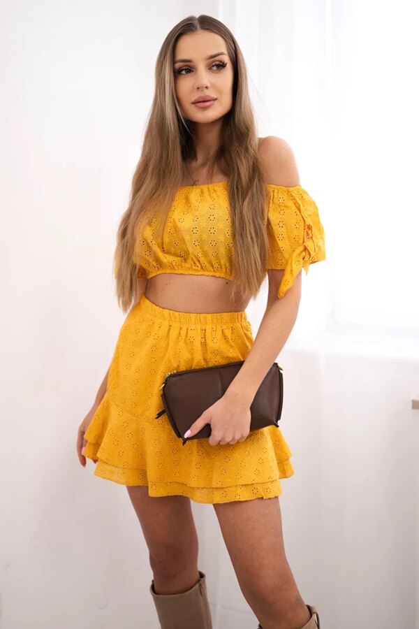 Embroidered mustard set