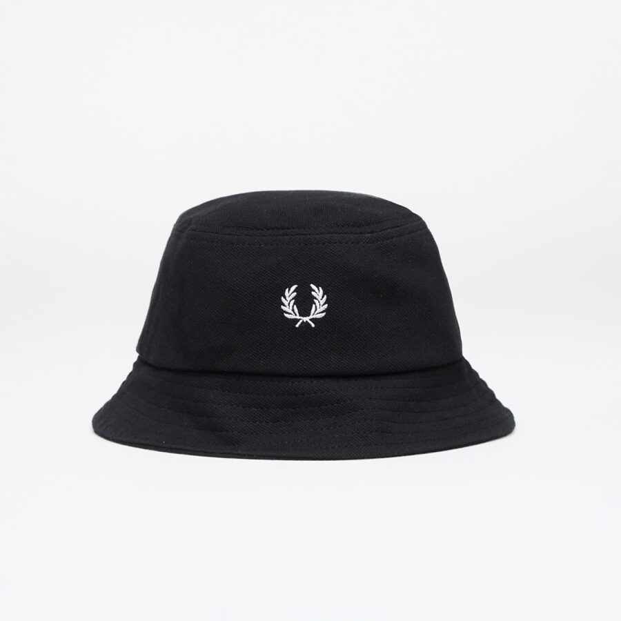 FRED PERRY Pique Bucket Hat Black/ Snow White M-alacsony-ár