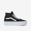 Fekete női bokabőr tornacipők a VANS Sk8-Hi T platformon - Női
