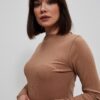 Fitted women's blouse