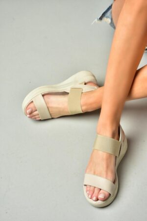 Fox Shoes Szandálok telitalpal