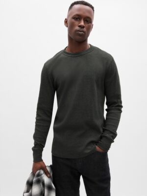 GAP Long Sleeve T-Shirt - Men