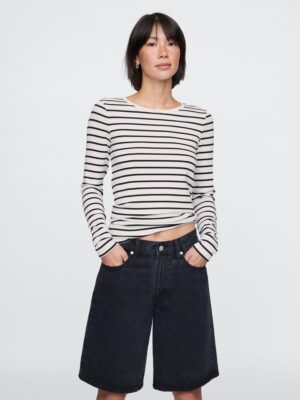 GAP Long Sleeve T-Shirt - Women's