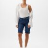 GAP Mid Rise Denim Shorts - Women's