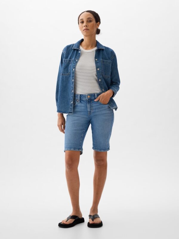 GAP Mid Rise Denim Shorts - Women's