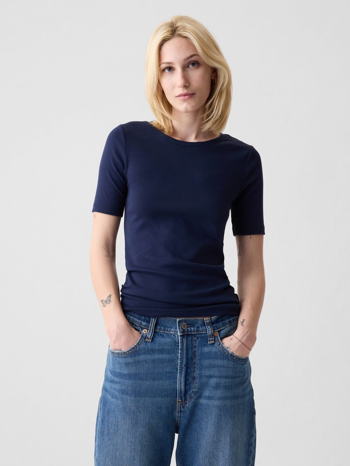GAP Short Sleeve T-Shirt - Women