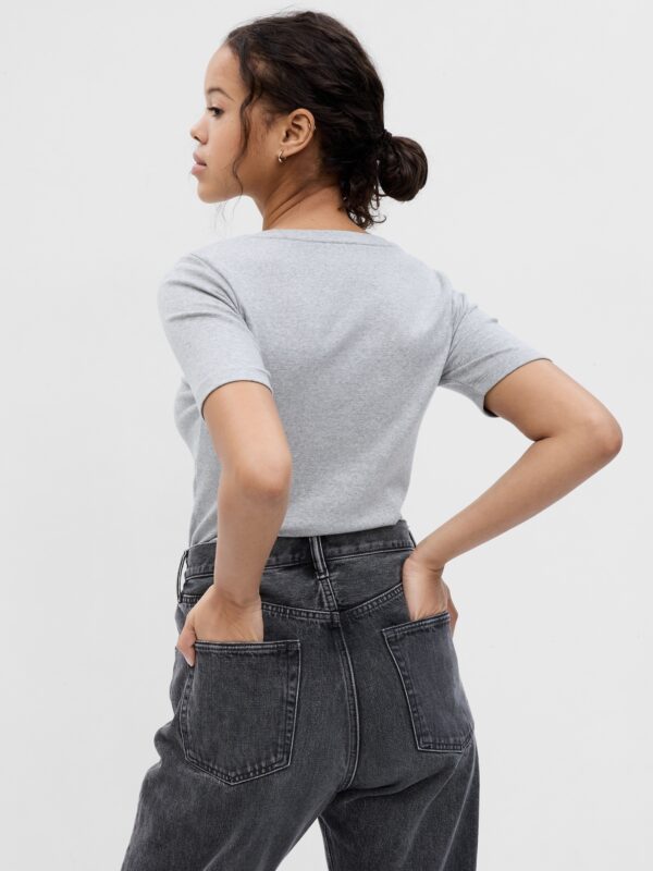 GAP Short Sleeve T-Shirt - Women