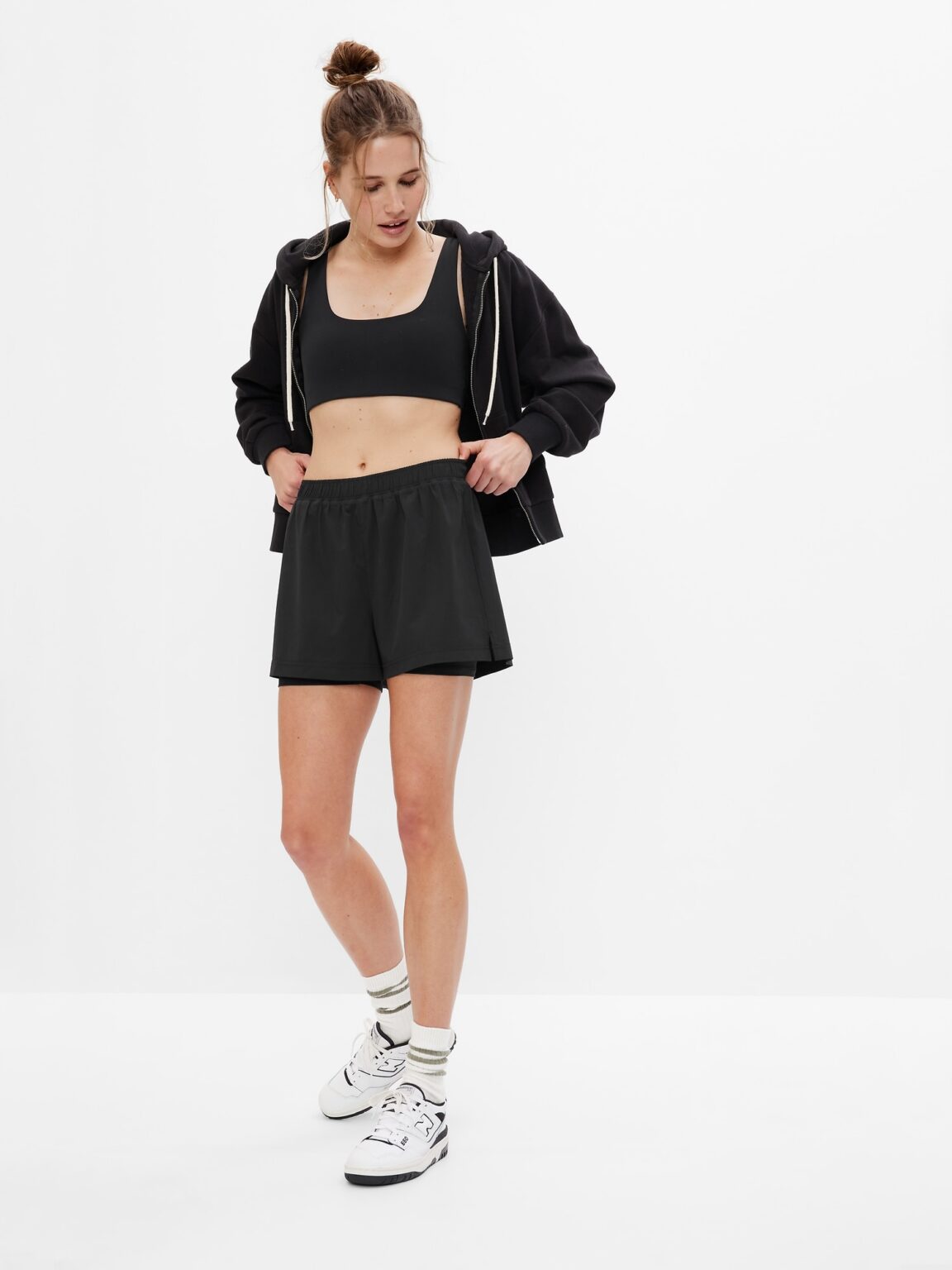 GapFIT Sports Shorts - Women