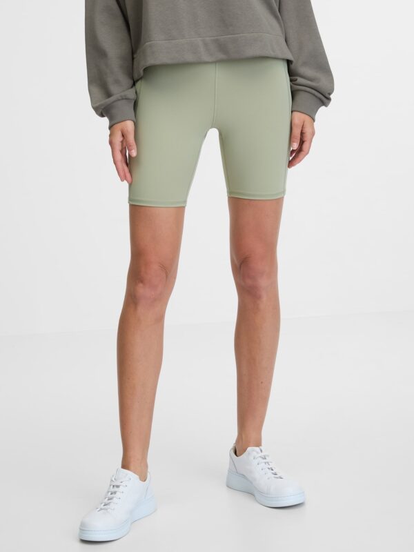 GapFit Sports Shorts - Women
