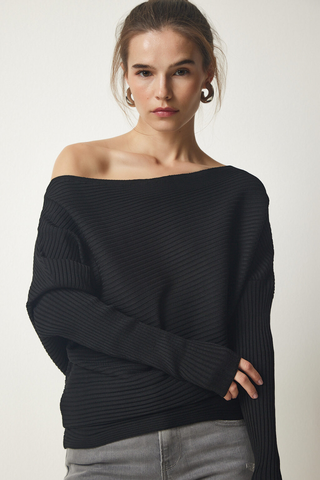 Happiness İstanbul Women's Black Asymmetric Collar Ribbed Sweater