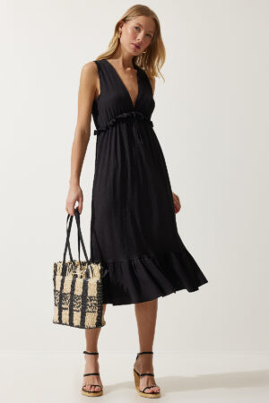 Happiness İstanbul Women's Black Deep V Neck Thick Straps Knitted Dress
