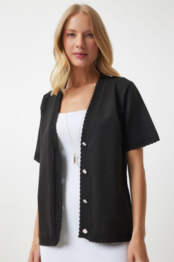 Happiness İstanbul Women's Black Stylish Buttoned Seasonal Knitwear Cardigan