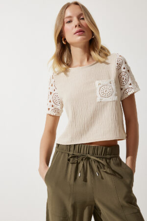 Happiness İstanbul Women's Cream Lace Detailed Crop Linen Blouse Happiness İstanbul Women's Cream Lace Detailed Crop Linen Blouse