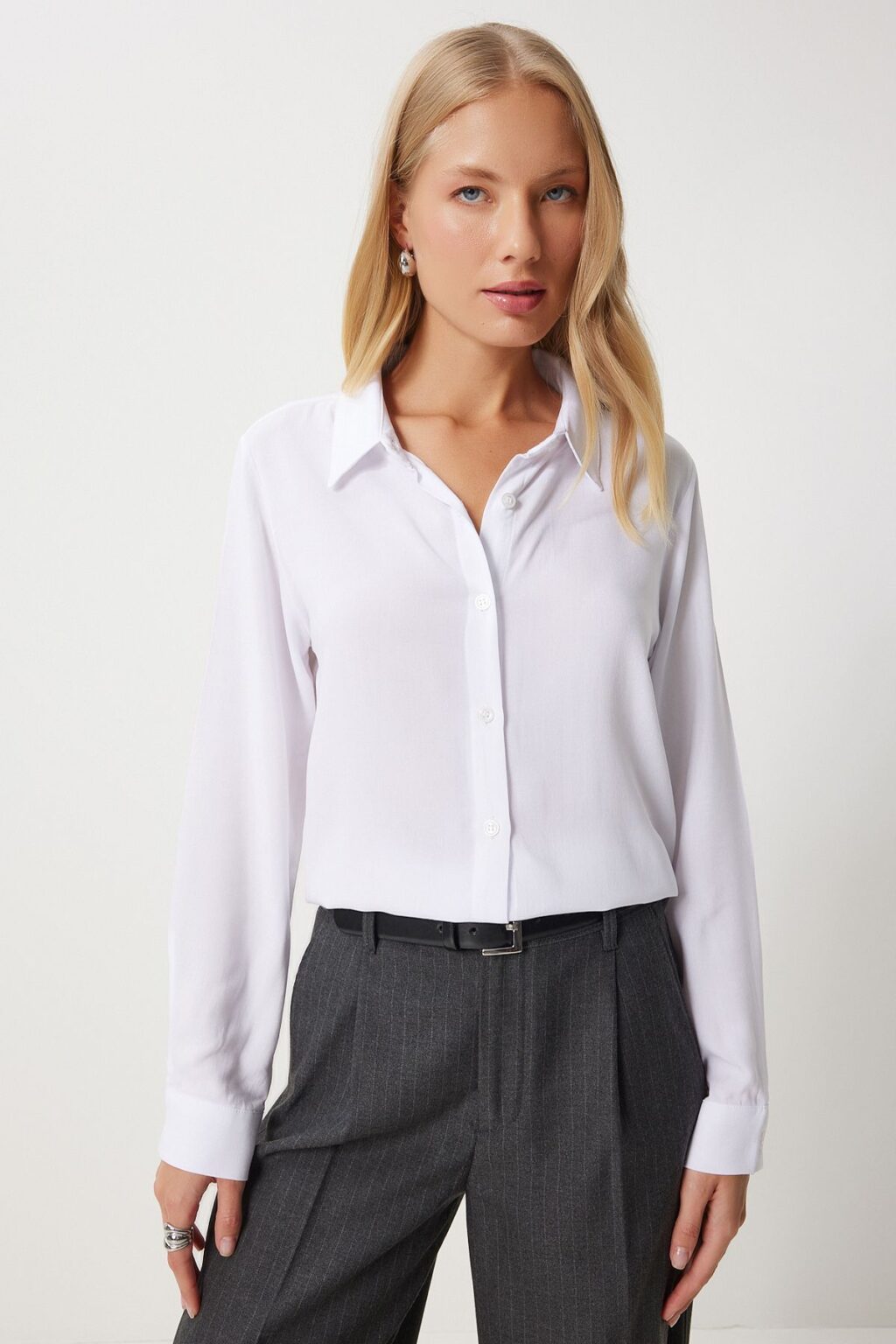 Happiness İstanbul Women's Ecru Relaxed Fit Viscose Shirt