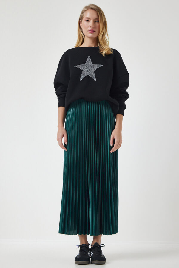 Happiness İstanbul Women's Emerald Green Shiny Surface Pleated Knitted Skirt