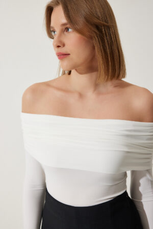 Happiness İstanbul Women's White Off-Shoulder Gather Detailed Blouse Happiness İstanbul Women's White Off-Shoulder Gather Detailed Blouse
