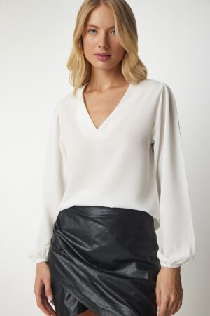 Happiness İstanbul Women's White V-Neck Crepe Blouse Happiness İstanbul Women's White V-Neck Crepe Blouse