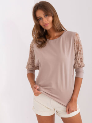 Havana RUE PARIS beige blouse with lace on the sleeves Havana RUE PARIS beige blouse with lace on the sleeves