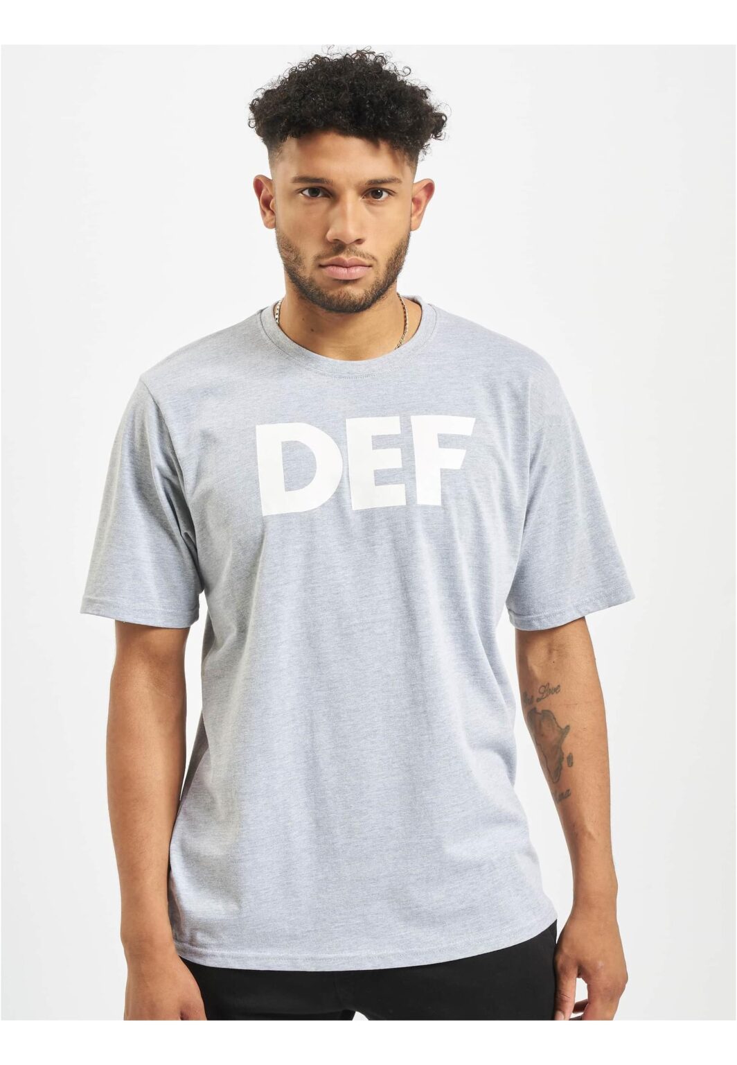 Her secret t-shirt grey