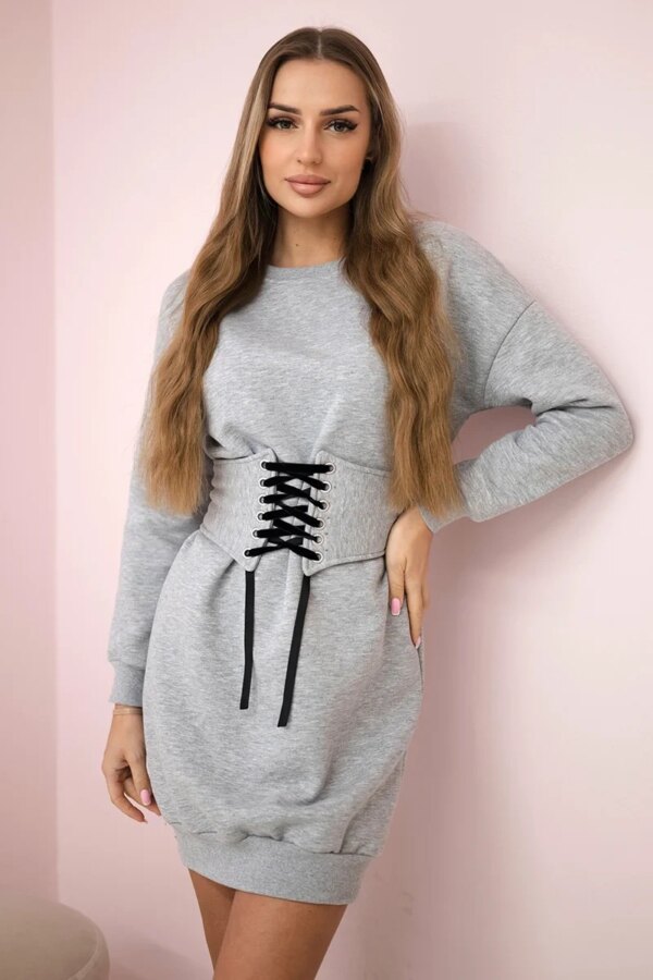 Insulated dress with a decorative belt in gray color