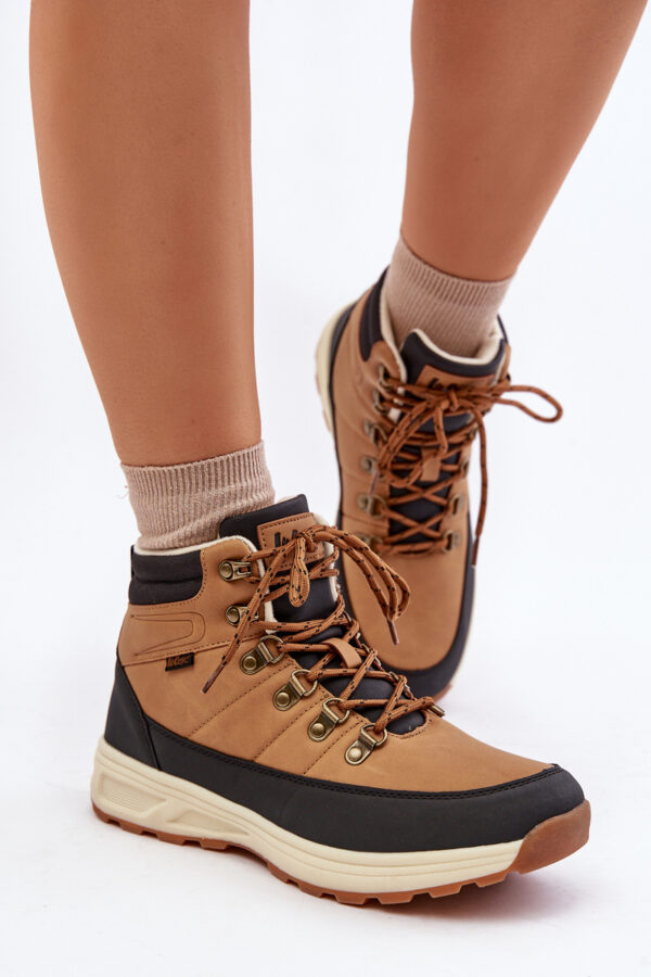 Insulated men's trekking shoes Lee Cooper brown